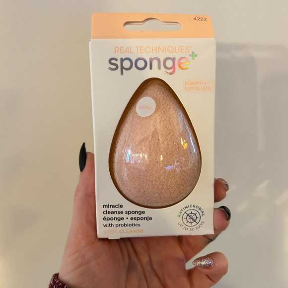 Real techniques miracle cleansing sponge - Picture 3 of 4